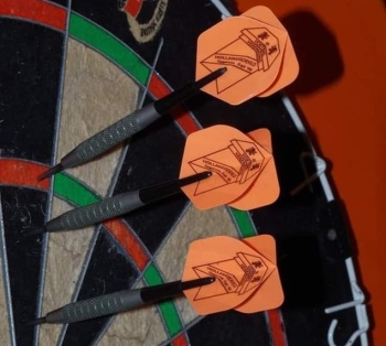 Darts wedstrijd 4/13