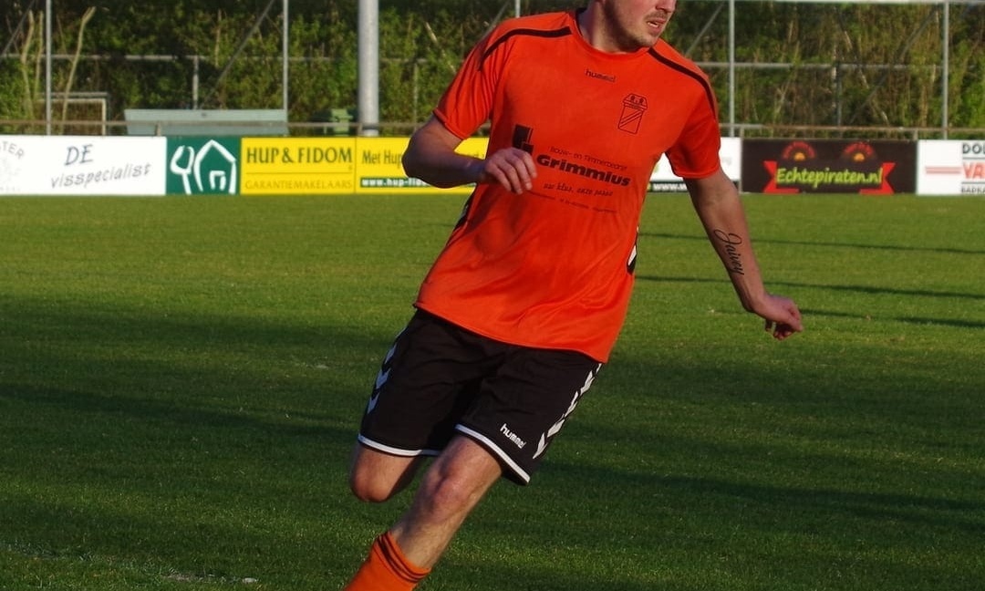 4e elftal begint geweldig
