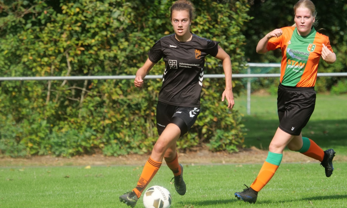 Dames Hollandscheveld boekt overwinning op VVAK