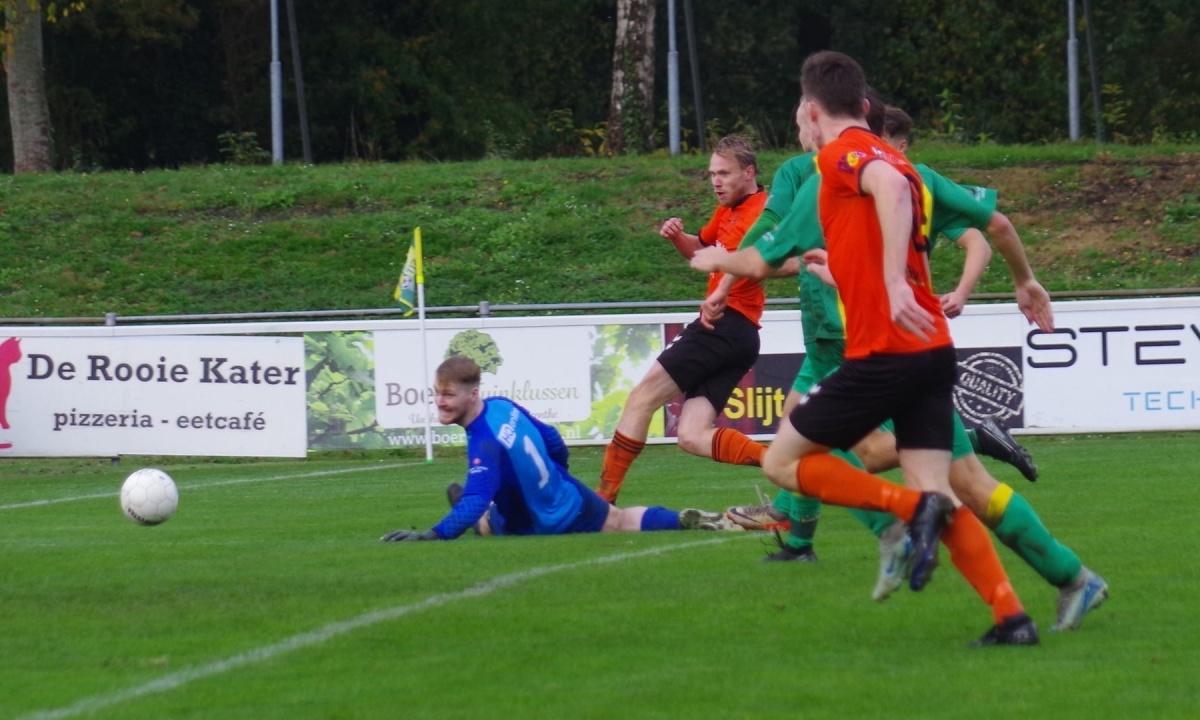 Eenzijdige topper prooi voor Hollandscheveld