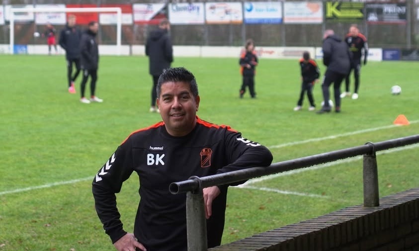 Koning ook de komende seizoenen hoofdtrainer vv Hollandscheveld