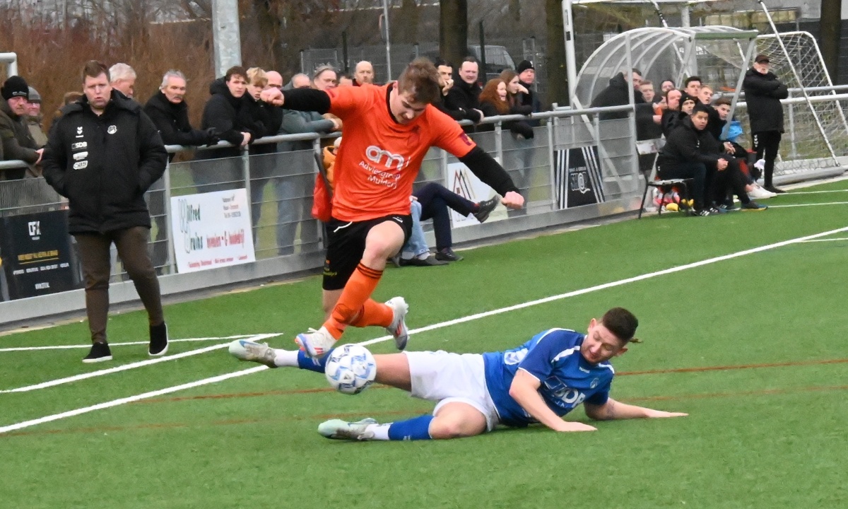 Runner-up CEC verslaat koploper Hollandscheveld