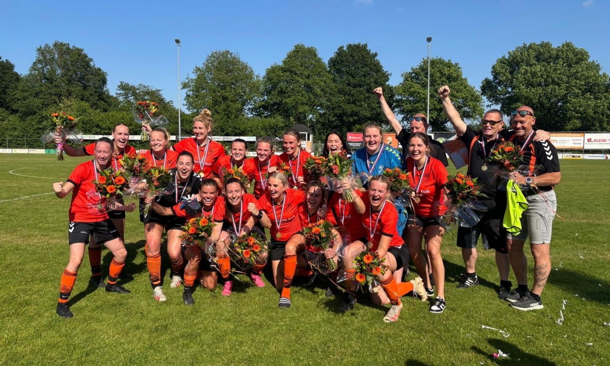 Vrouwen 1 Kampioen!