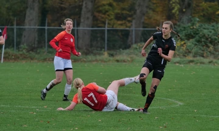 Hollandscheveld Dames in vrije val na verlies tegen Achilles/EMOS