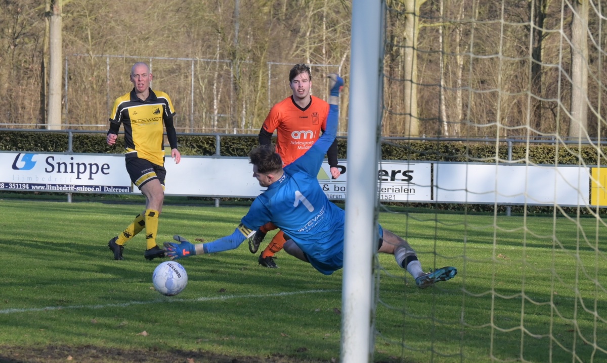 Hollandscheveld kent makkelijke middag in Nieuwlande