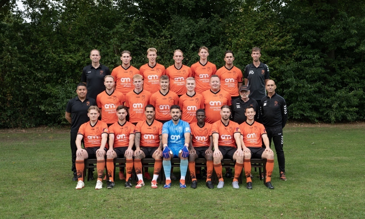 Hollandscheveld bindt ook CSVC aan zegekar